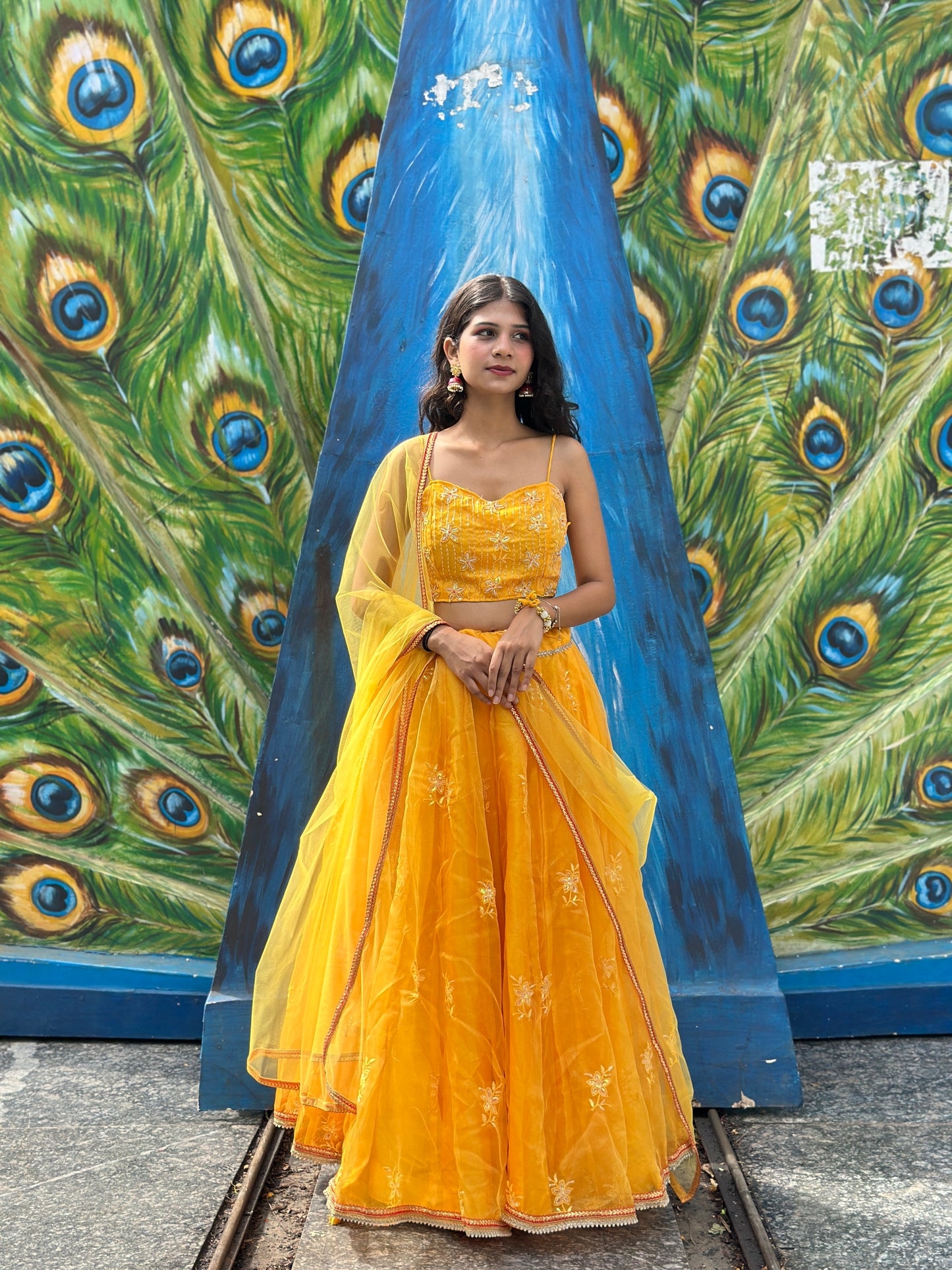 Yellow Butti Organza Lehenga